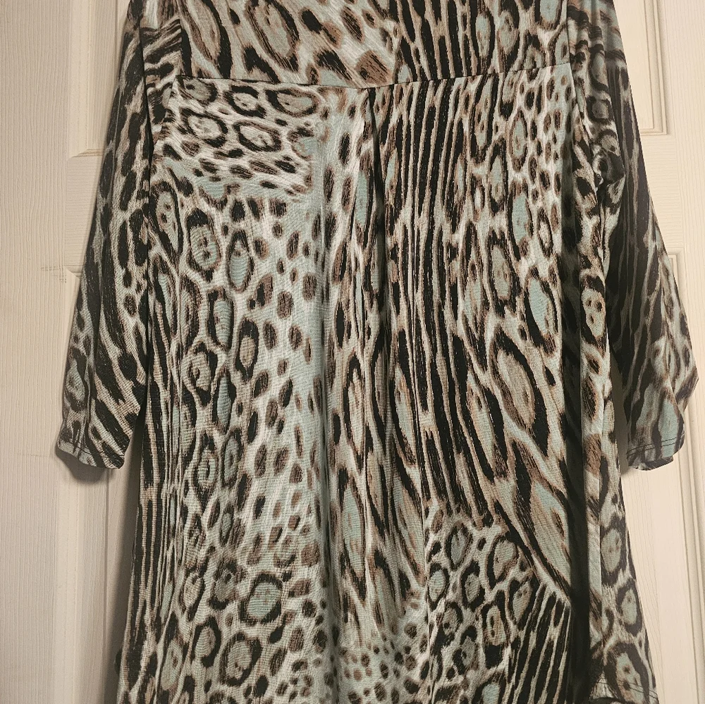 Top - Picture 3 of 3